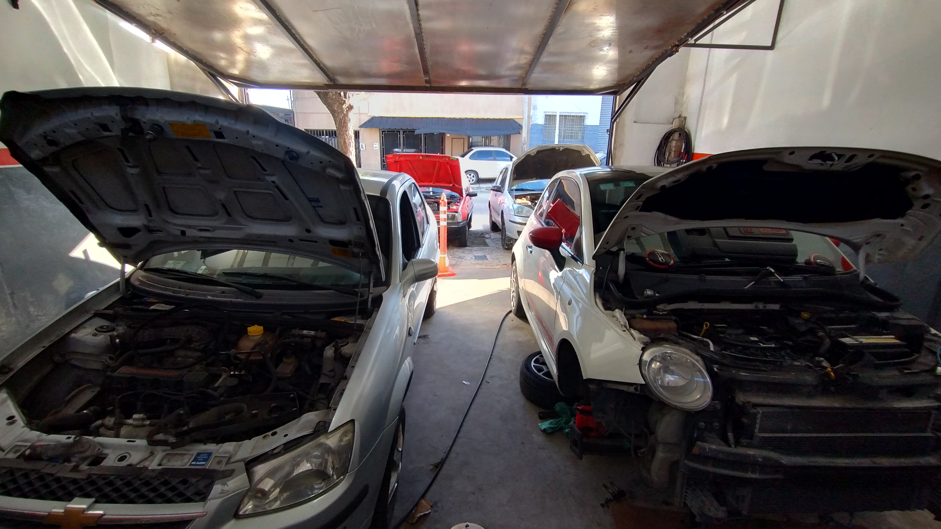 Vehículos en reparación